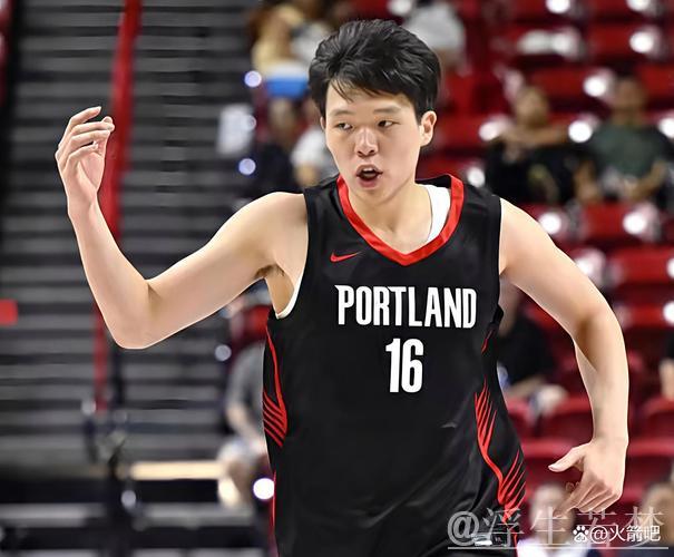 杨瀚森首次NBA先发出战 开拓者负于灰熊